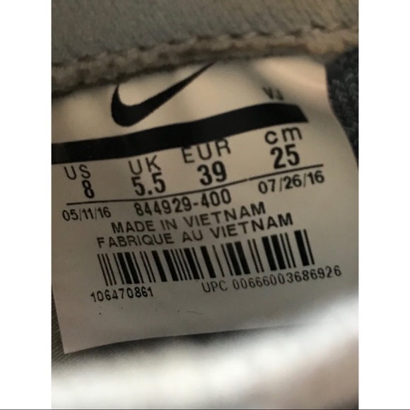 Nike Women’s Gray Roshe Two Fly Knit Running Training Sneakers Size 8 - Picture 9 of 9